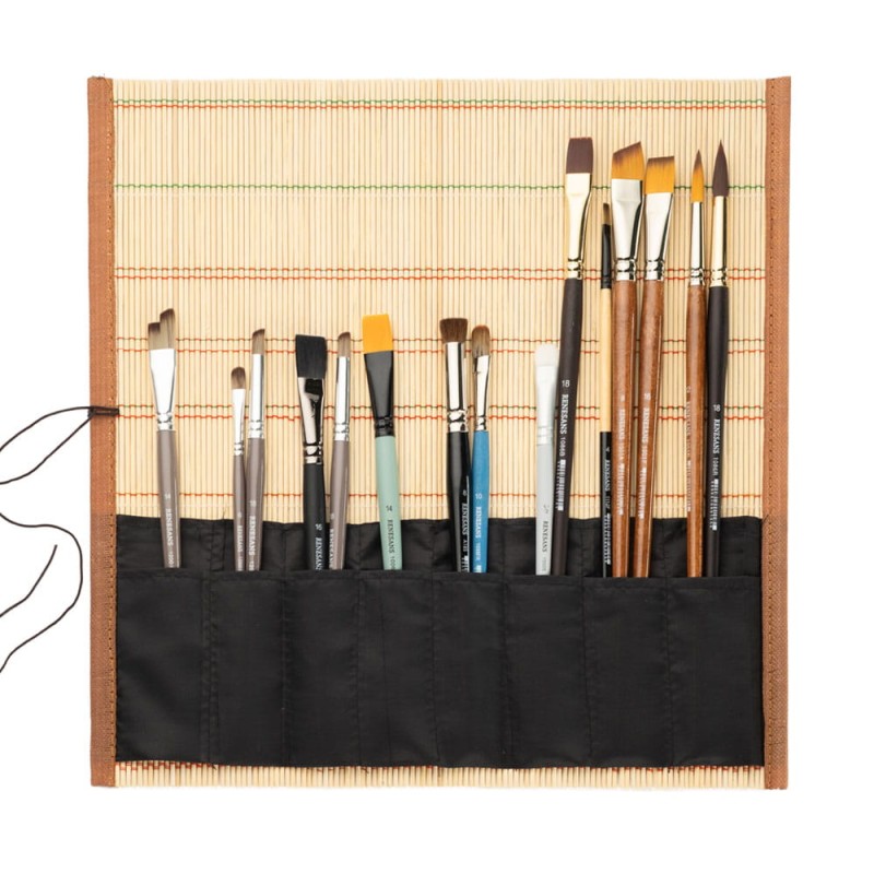 Mata bambusowa do przechowywania pędzli o wymiarach 36x36 cm.