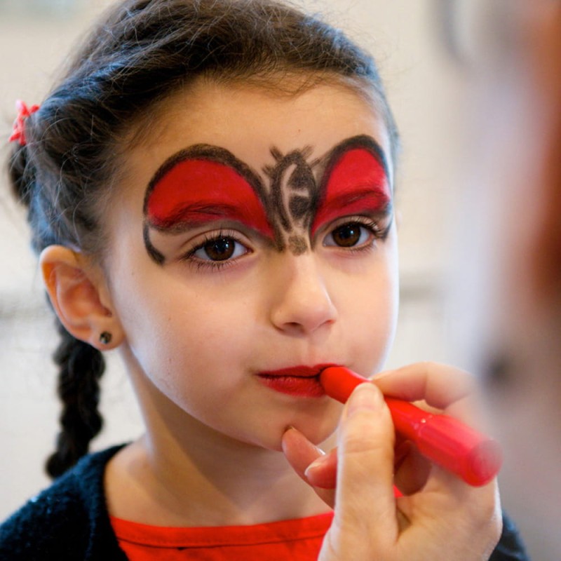 Kredka do twarzy w sztyfcie Grim tout CZERWONA