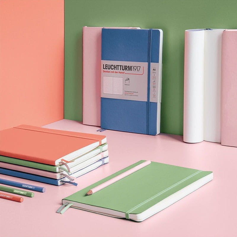 Notatnik Leuchtturm1917 w kropki A5 twarda okładka - Powder