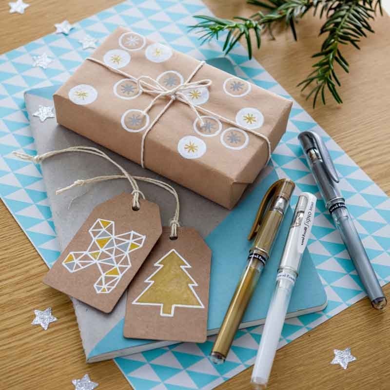 Długopis żelowy uni-ball Signo UM-153 1 mm złoty 04