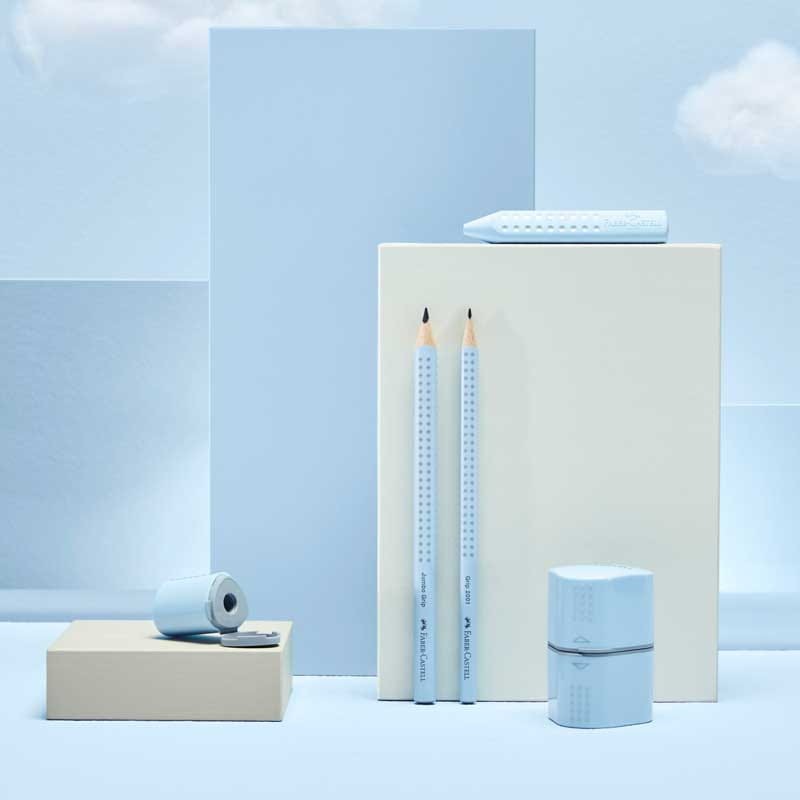 Ołówek-GRIP-2001-z-gumką-B-Sky-blue-Faber-Castell-03