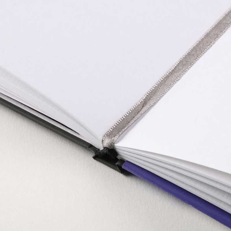 Szkicownik Graduate Mixed Media Canson A4 200 g 72 strony twarda oprawa 02