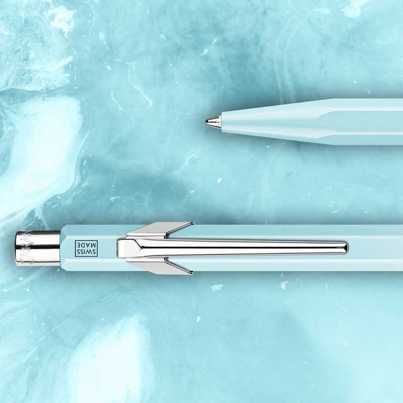 Długopis-i-ołówek-849-Caran-d'ache-Blue-lagoon-06