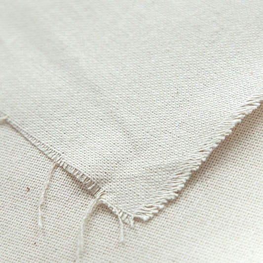 Płótno-malarskie-100-%-bawełna-(surówka)-1mb-szer.-210cm.03.