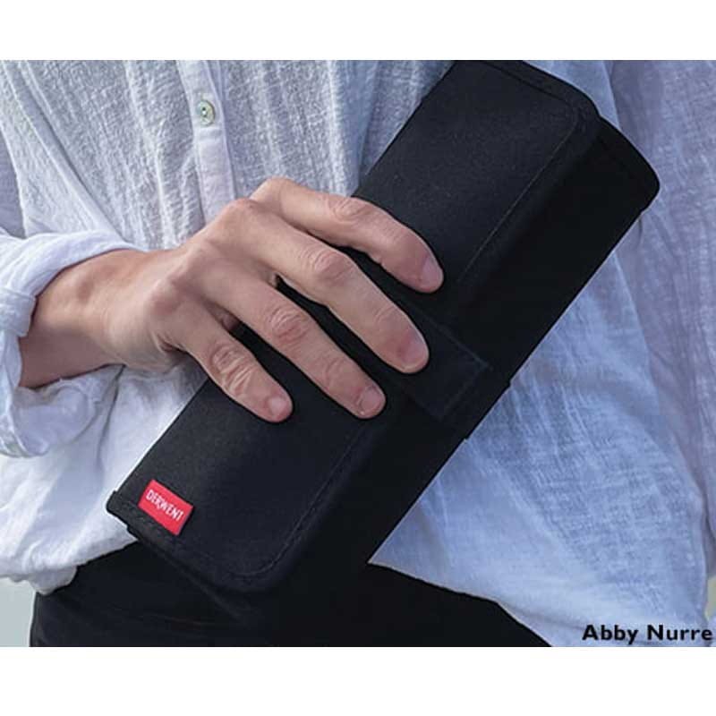 Piórnik-zwijany-na-kredki-Derwent-czarny-2306206-05