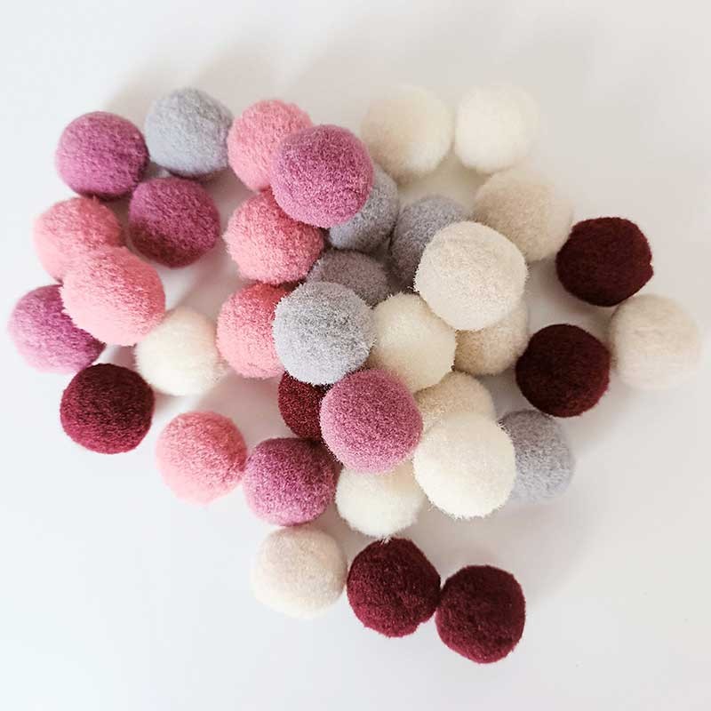 Pompony Interdruk 35 szt. Nude 02