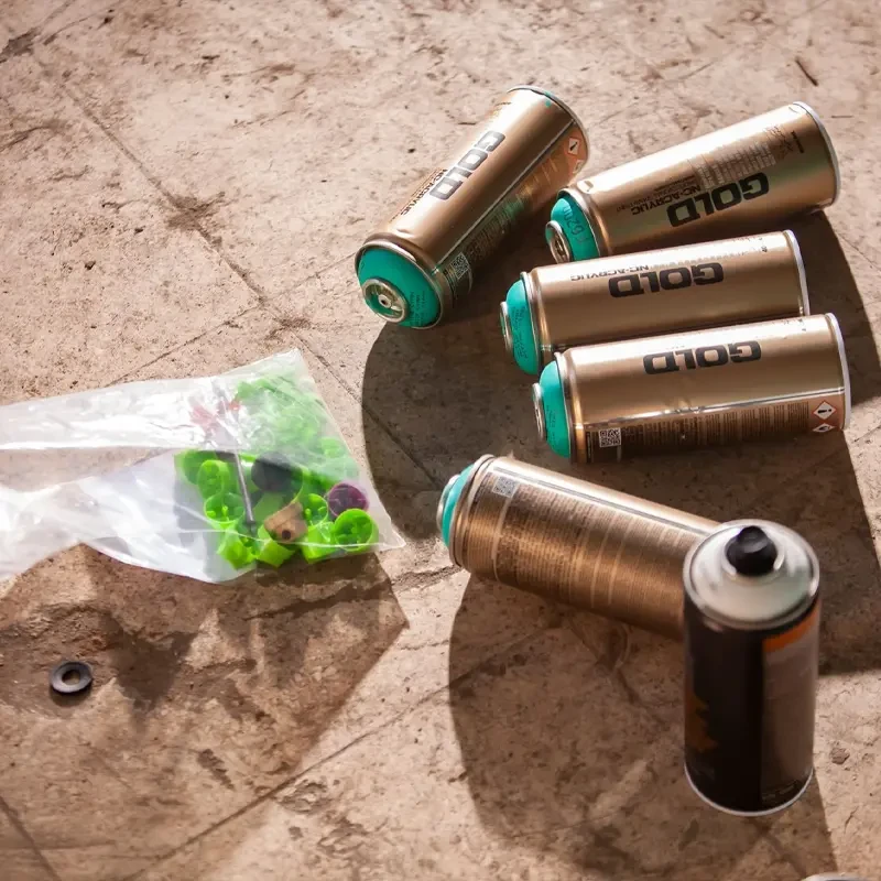 Farba w sprayu Montana Gold 400 ml Fluorescent 1000 Flash Yellow 07