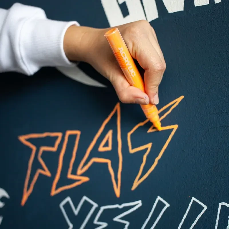 Pusty marker Montana Acrylic Fine 2 mm06