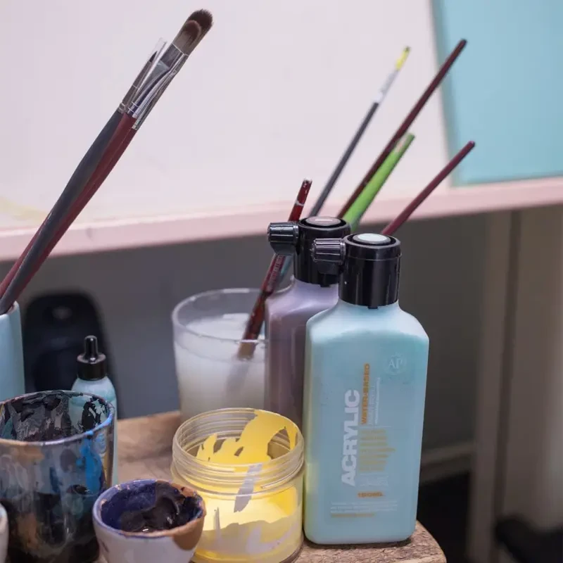 Farba Montana Acrylic Paint Refill 180 ml SH 9120 White Pure 04