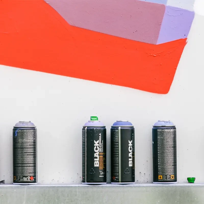 Farba w sprayu Montana Black 400 ml P6000 Power Green 04