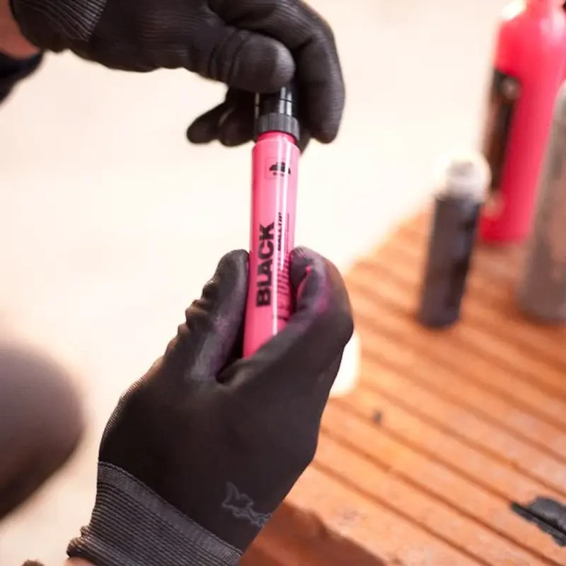 Pusty marker Montana Black Balltip 6 mm 03