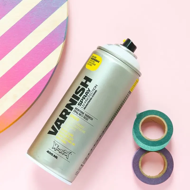 Werniks błyszczący w sprayu Montana Tech 400 ml T1000 03